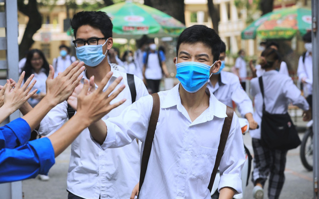 Điểm chuẩn xét tuyển đại học năm 2021: 12 trường công bố danh sách trúng tuyển