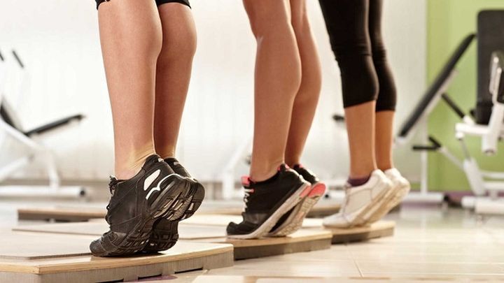 Trong thời gian nghỉ dịch, mỗi ng&agrave;y ki&ecirc;n tr&igrave; l&agrave;m động t&aacute;c n&agrave;y 10 ph&uacute;t, sức khỏe sẽ c&oacute; 4 thay đổi lớn khiến bạn phải ngạc nhi&ecirc;n - Ảnh 2.