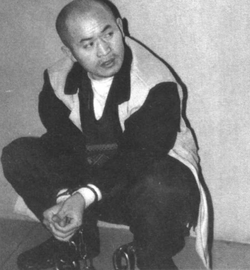 “Con quỷ điên loạn” - sát nhân bệnh hoạn nhất Trung Quốc: Bị cái nghèo vùi dập tài năng, nhân cách biến dạng từ sự căm phẫn đối với xã hội - Ảnh 6. “Con quỷ điên loạn” - sát nhân bệnh hoạn nhất Trung Quốc: Bị cái nghèo vùi dập tài năng, nhân cách biến dạng từ sự căm phẫn đối với xã hội - Ảnh 6.