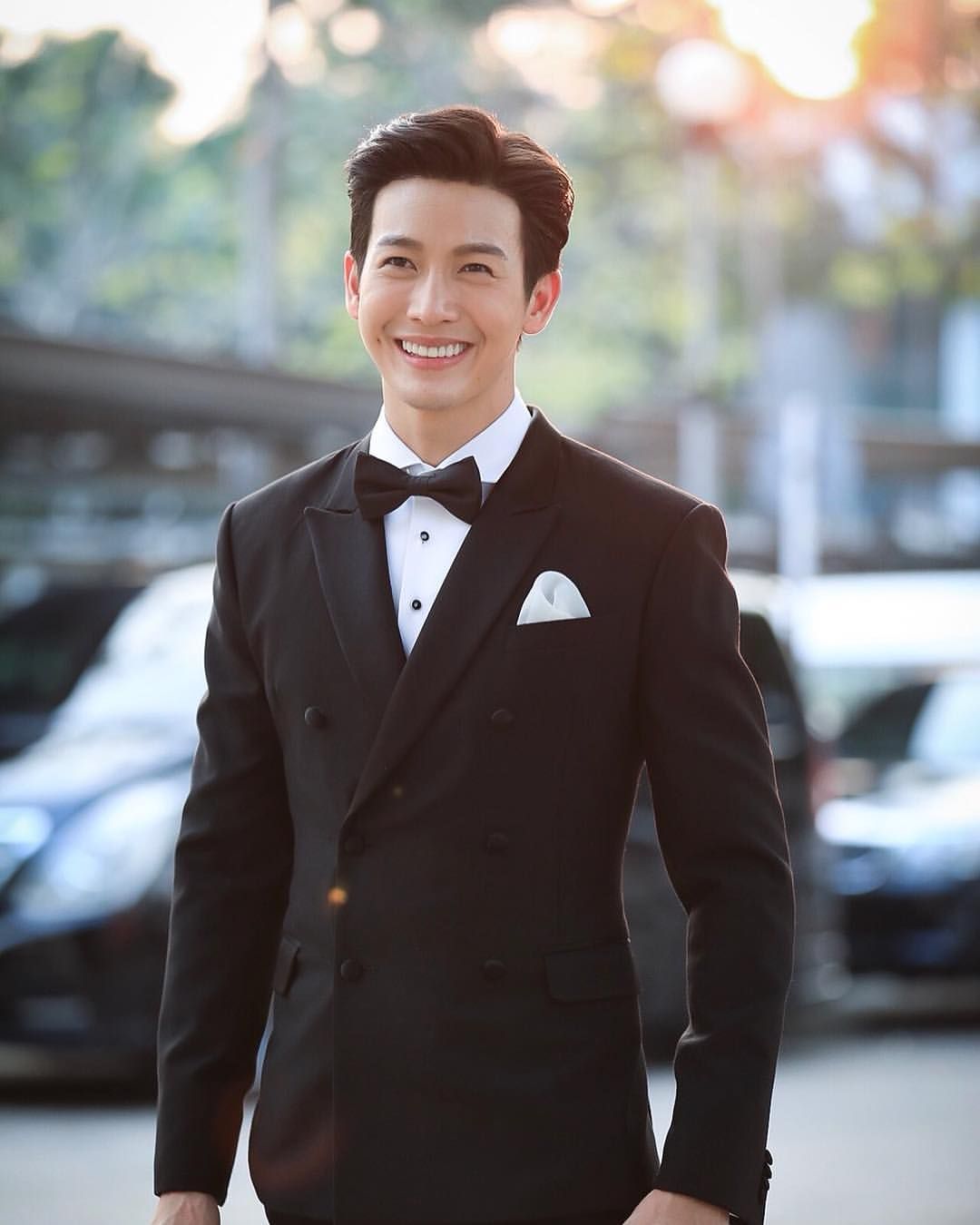 “Dượng Chat” Push Puttichai của “Chiếc Lá Bay” gây sốt với màn xuất hiện chuẩn ông chồng sợ vợ khi ở nhà - Ảnh 4. “Dượng Chat” Push Puttichai của “Chiếc Lá Bay” gây sốt với màn xuất hiện chuẩn ông chồng sợ vợ khi ở nhà - Ảnh 4.