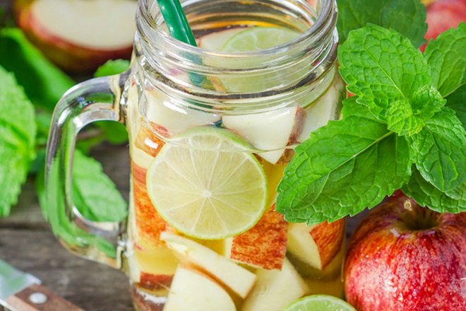 Cách làm trà detox táo tốt cho sức khỏe lại giúp giảm cân