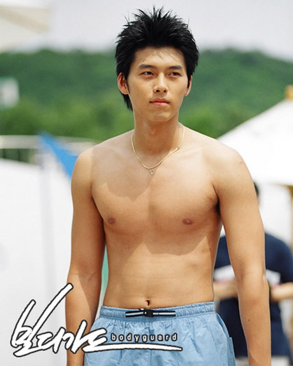 Một bộ phim &quot;mát mẻ&quot; của Hyun Bin bất ngờ hot trở lại sau 18 năm: Fan sốc khi biết được nguyên nhân ảnh bị &quot;đào bới&quot; - Ảnh 4.