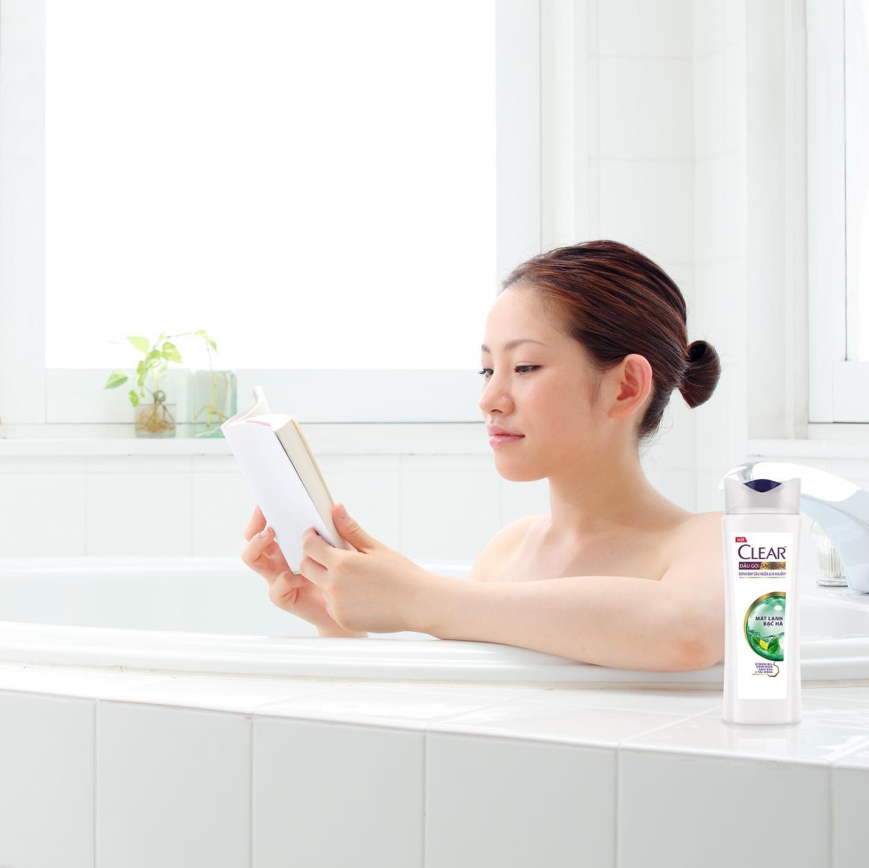 Chuyên gia tiết lộ thông tin bất ngờ về gàu, ngứa và vi khuẩn - Ảnh 3. Chuyên gia tiết lộ thông tin bất ngờ về gàu, ngứa và vi khuẩn - Ảnh 3.