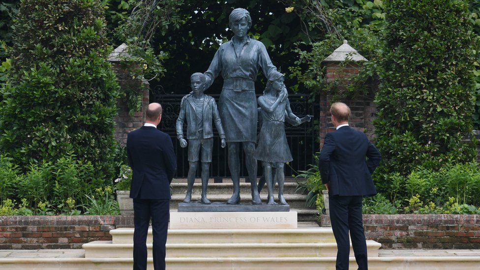 Hé lộ tham vọng của Harry và Meghan với di sản Công nương Diana khiến dư luận phản đối