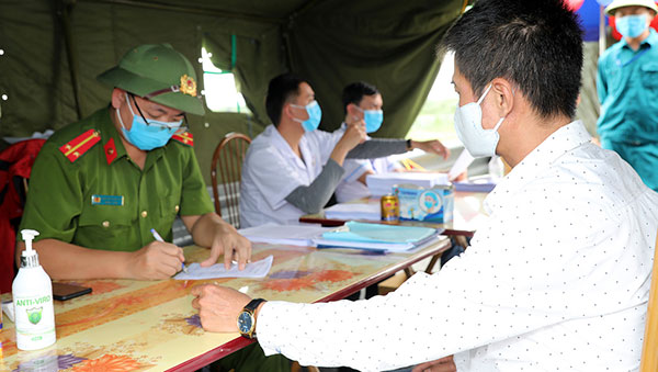 Người vào Hải Phòng và Quảng Ninh phải có xét nghiệm âm tính SARS-CoV-2 - Ảnh 1.
