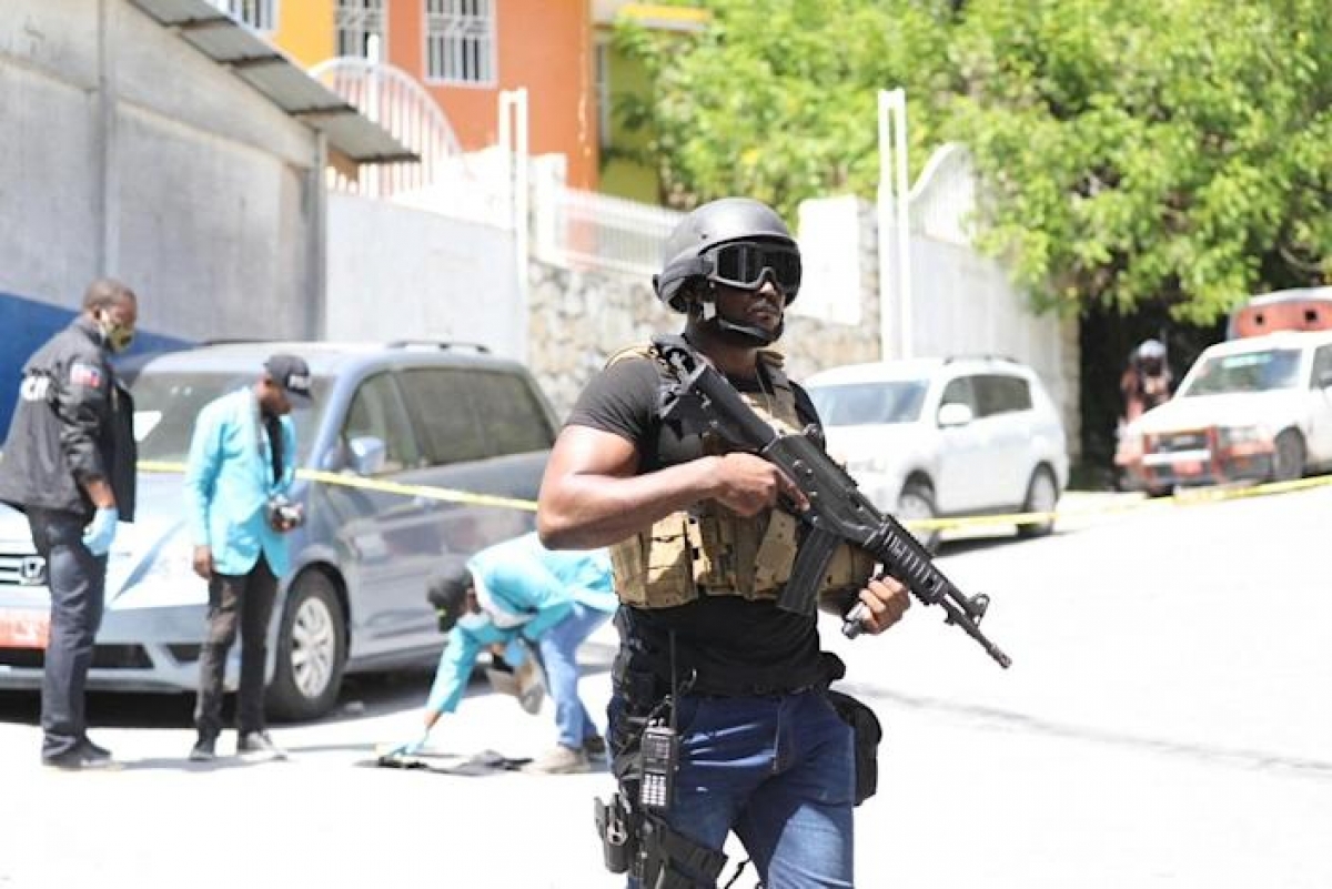 Cảnh sát Haiti bắt 15 người Colombia, 2 người Mỹ sau vụ ám sát Tổng thống Moise - Ảnh 1. Cảnh sát Haiti bắt 15 người Colombia, 2 người Mỹ sau vụ ám sát Tổng thống Moise - Ảnh 1.