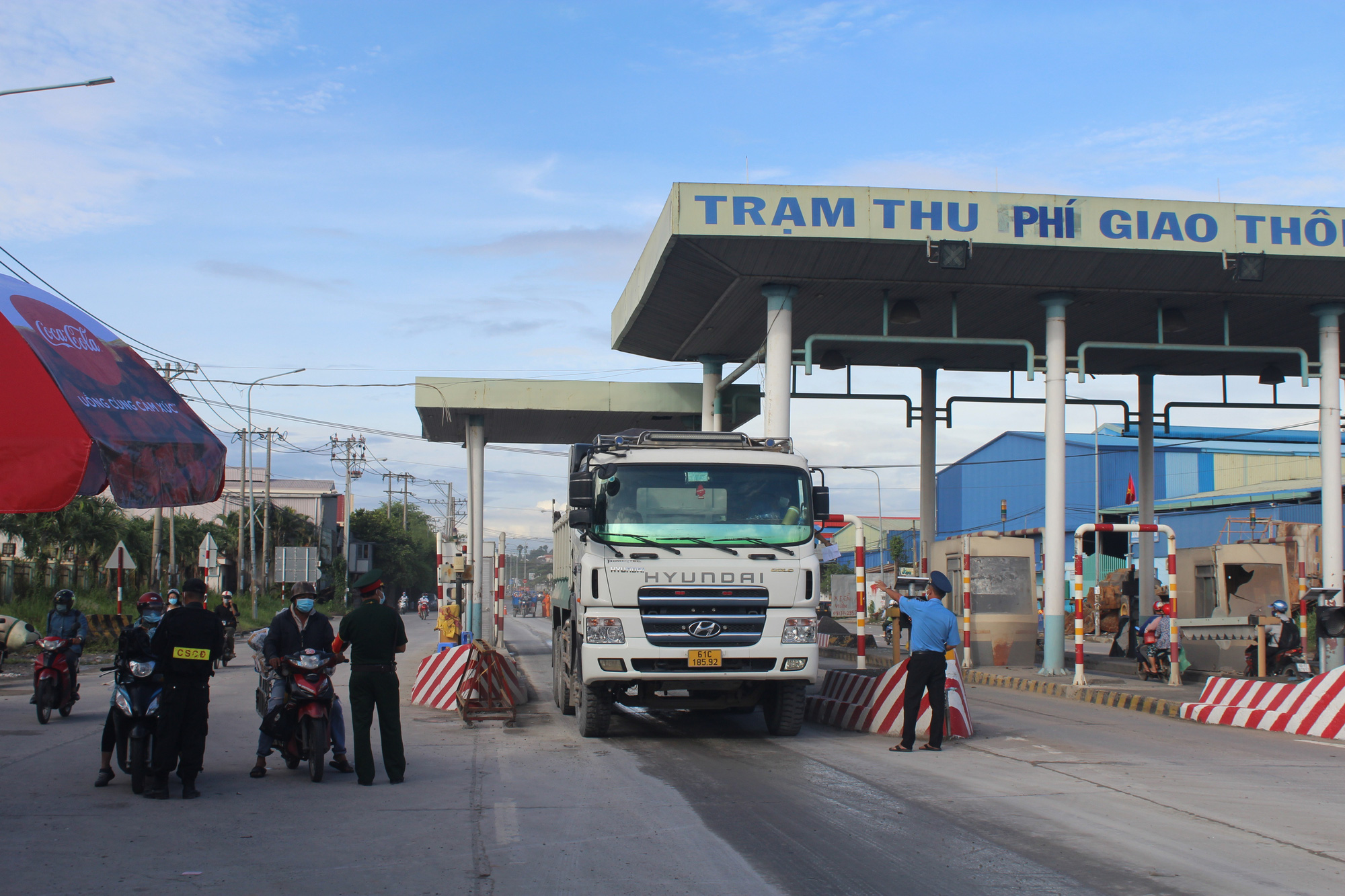 Hình ảnh TP Biên Hòa từ sáng đến trưa 9-7: Chưa bao giờ im ắng như vậy! - Ảnh 8.