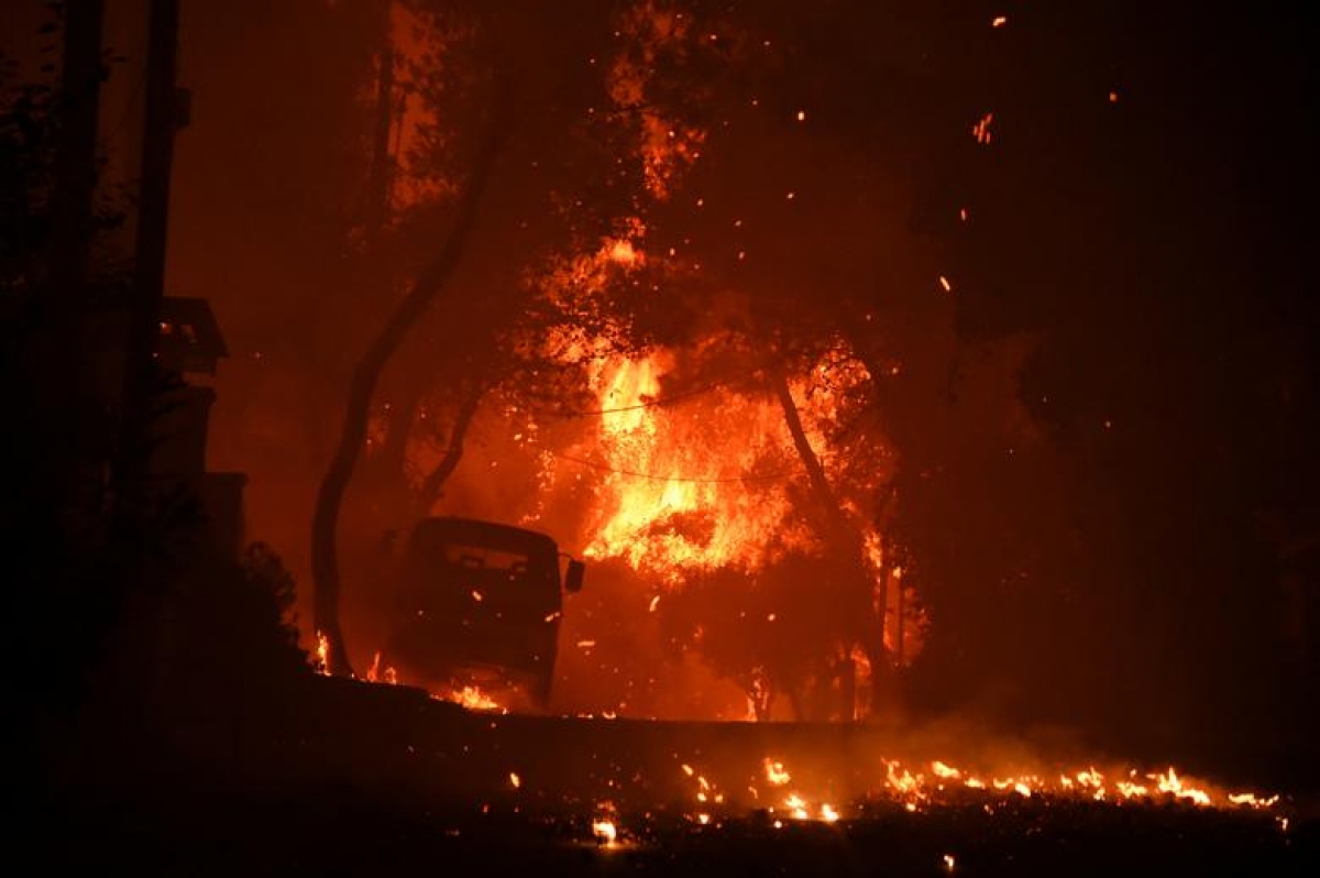 Hy Lạp oằn mình đối phó với cháy rừng như “hỏa ngục” - Ảnh 4.
