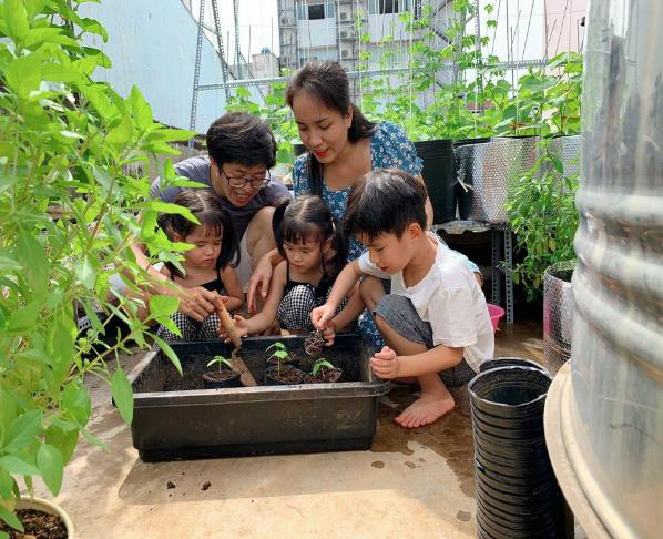 Y&ecirc;u thương th&ecirc;m đong đầy ngay cả khi gi&atilde;n c&aacute;ch: Những c&acirc;u chuyện truyền cảm hứng từ chiến dịch &ldquo;Ship Cả Y&ecirc;u Thương&rdquo; - Ảnh 7.