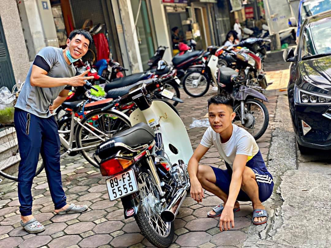 Giang Trần - Ch&agrave;ng trai có sở thích sưu tầm xe Dream biển ngũ quý - Ảnh 2.