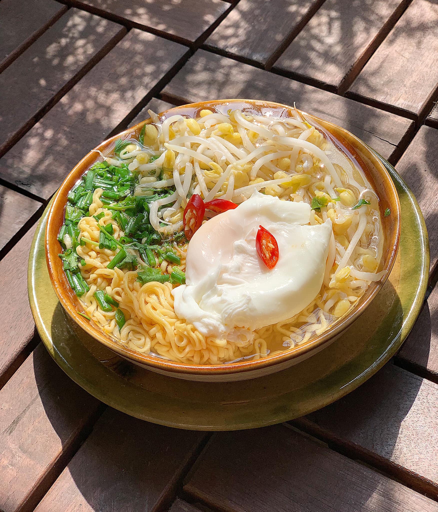 Mẹ đảm H&agrave; Nội bật m&iacute; tuyệt chi&ecirc;u l&agrave;m gi&aacute; đỗ th&acirc;n trắng - to mập - kh&ocirc;ng cần tưới, chỉ hơn 2 ng&agrave;y đ&atilde; được thu hoạch - Ảnh 9.