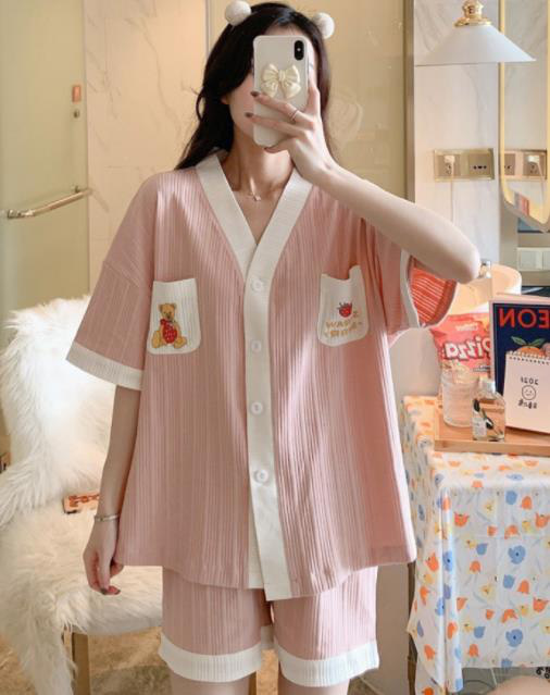 Bích Thủy Quần Áo Đẹp Giá Sỉ: Chinh phục tín đồ thời trang bằng đồ bộ giá tốt - Ảnh 1. Bích Thủy Quần Áo Đẹp Giá Sỉ: Chinh phục tín đồ thời trang bằng đồ bộ giá tốt - Ảnh 1.