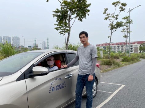 B&ugrave;i Ho&agrave;ng Hiệp &ndash; 10 năm nghề đ&agrave;o tạo l&aacute;i xe, c&ugrave;ng học vi&ecirc;n vượt qua r&agrave;o cản của bản th&acirc;n - Ảnh 3.