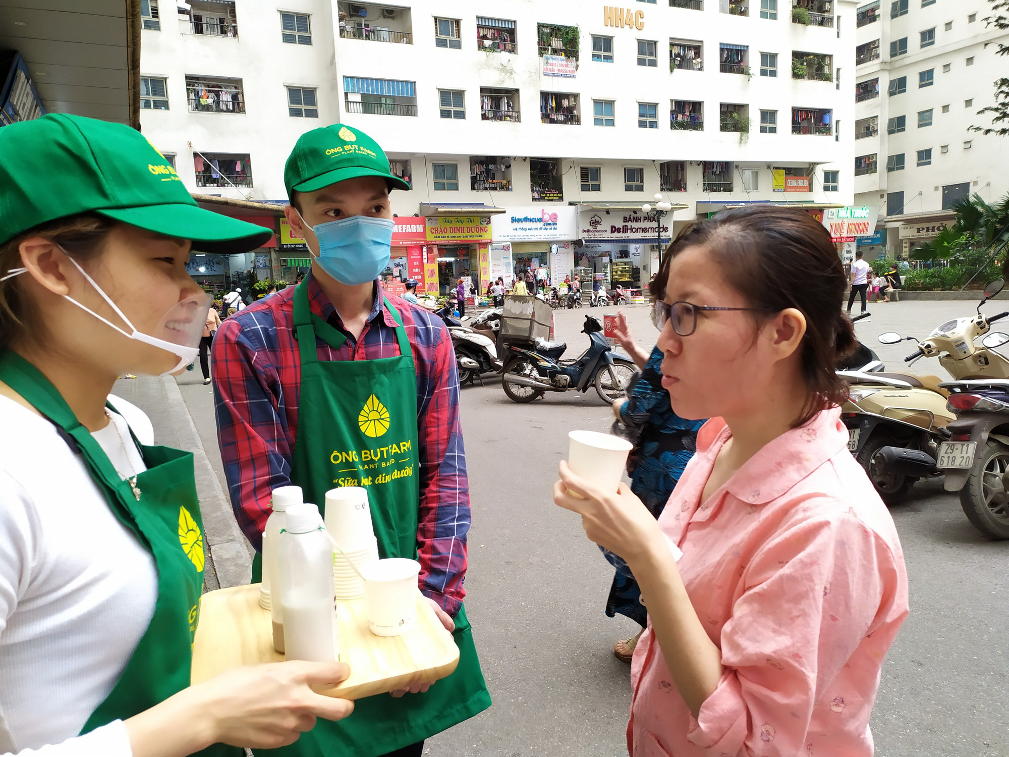 Sữa hạt Ông Bụt Farm- Hai gã khùng trong làng sữa hạt - Ảnh 5.