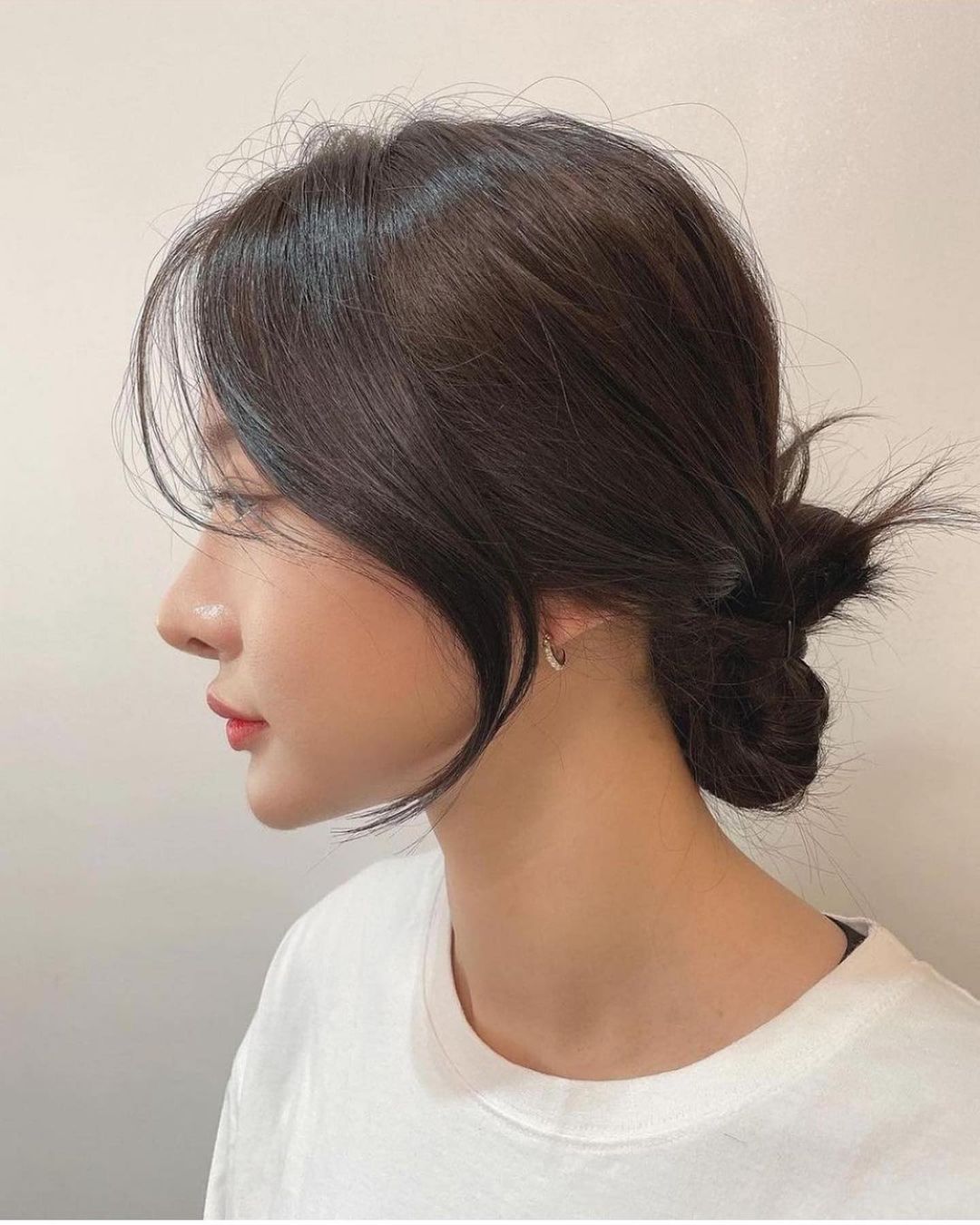 3 cách búi tóc thấp giúp chị em lên hương nhan sắc chỉ trong 1 nốt nhạc   Thời trang  Việt Giải Trí