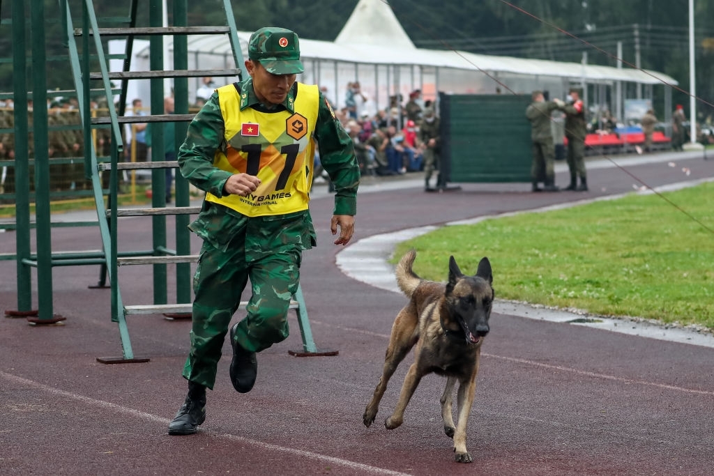 &quot;Thần khuyển&quot; AquaDog của đoàn Việt Nam quay trở lại ở Army Games 2021 - Ảnh 3.