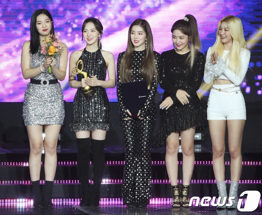 Stylist Red Velvet