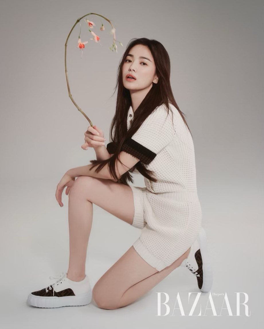 Song Hye Kyo và loạt ảnh tạp chí chưa công bố, trông rất đẹp nhưng số phận đều nằm ở chuồng gà - Ảnh 9. Song Hye Kyo và loạt ảnh tạp chí chưa công bố, trông rất đẹp nhưng số phận đều nằm ở chuồng gà - Ảnh 9.
