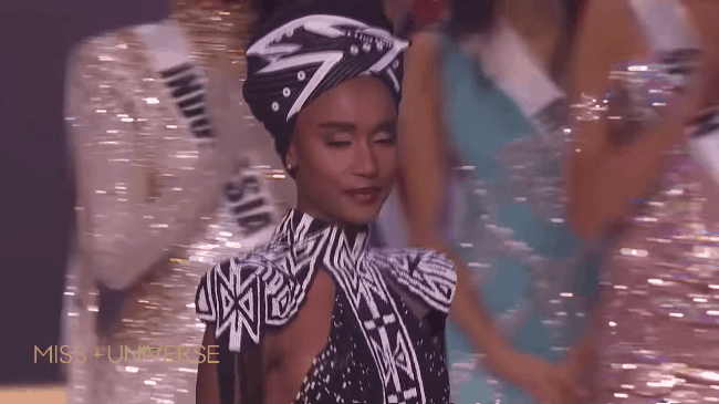 Những màn "final walk" ấn tượng nhất lịch sử Miss Universe: Phạm Hương hóa "Cinderella", H'Hen Niê diện bộ đầm chưa từng có trong tiền lệ - Ảnh 6. Miss Universe, Hoa hậu H'Hen Niê, Hoa hậu Phạm Hương, Hoa hậu Catriona Gray, Hoa hậu Riyo Mori, đầm dạ hội Miss Universe
