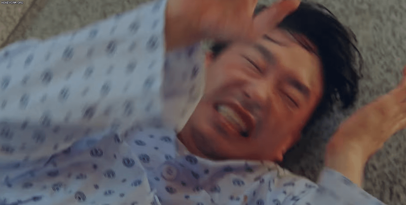 Cuộc chiến thượng lưu 3 tập 12: Ju Dan Tae bị cả thùng nước sôi đổ vào mặt, tàn nhẫn tiêm chết người để trốn thoát - Ảnh 3.