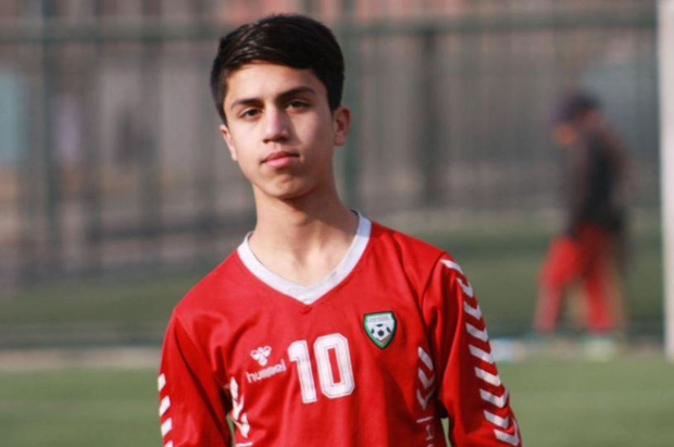 Anh trai tiết lộ lời nói của cầu thủ bóng đá Afghanistan trước khi tử vong thương tâm vì rơi khỏi máy bay khiến dư luận thêm xót xa - Ảnh 2.
