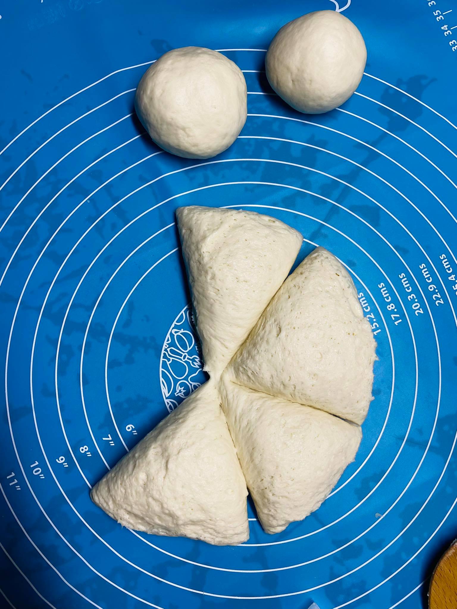 C&oacute; một loại b&aacute;nh m&igrave; l&agrave;m được bằng chảo cực dễ m&agrave; ăn lại ngon hết &yacute;, ở nh&agrave; bắt tay v&agrave;o l&agrave;m ngay th&ocirc;i - Ảnh 4.