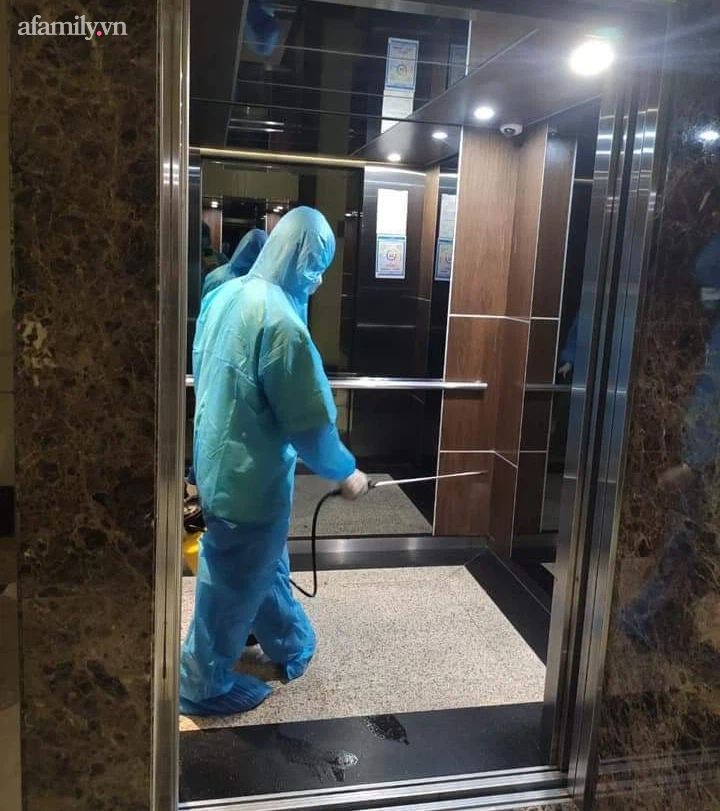 Khử khuẩn tại các thang máy