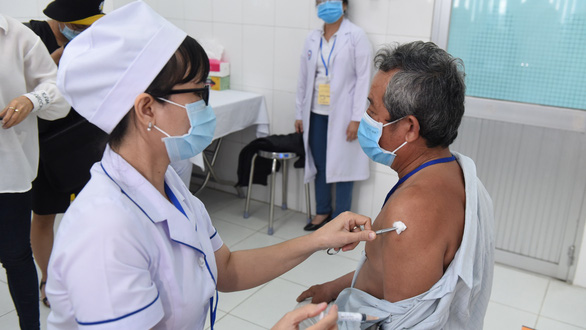 Diễn biến dịch COVID-19 ngày 7/8: 17.000 người nước ngoài được tiêm vắc xin ở TP.HCM - Ảnh 1.