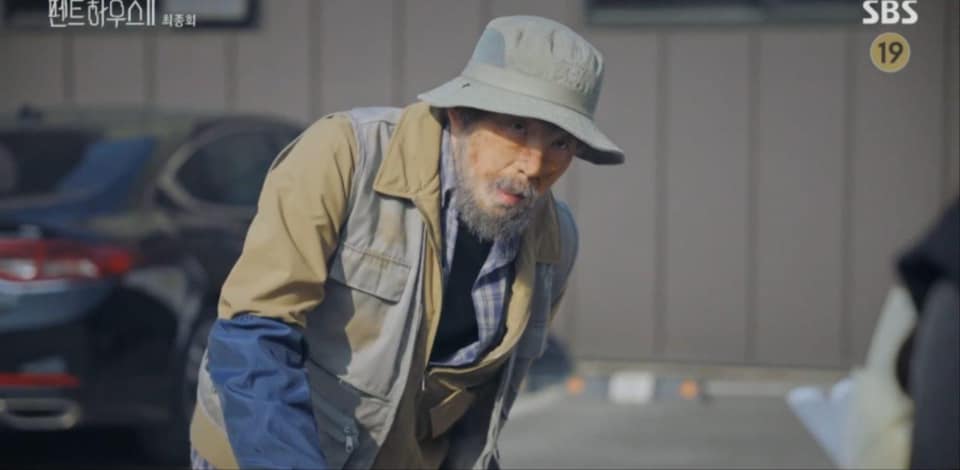 Cuộc chiến thượng lưu: Đây mới là nhân vật khiến người xem nổi điên nhất mà không phải là Seo Jin hay Ju Dan Tae - Ảnh 5. Cuộc chiến thượng lưu: Đây mới là nhân vật khiến người xem nổi điên nhất mà không phải là Seo Jin hay Ju Dan Tae - Ảnh 5.