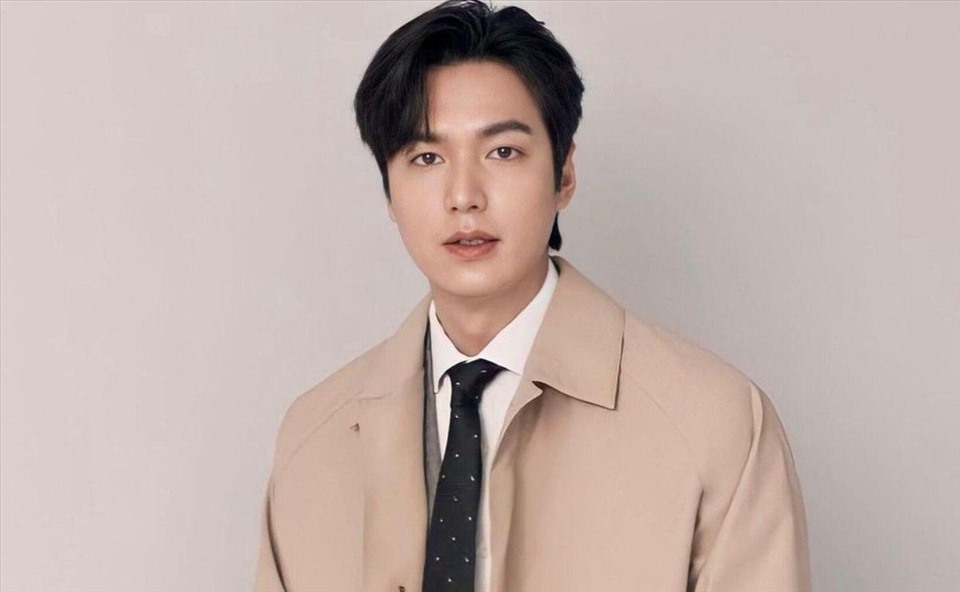 Lee Min Ho bị lộ tin hẹn hò với mỹ nhân kém 10 tuổi là để đánh bóng phim  mới sắp ra mắt?