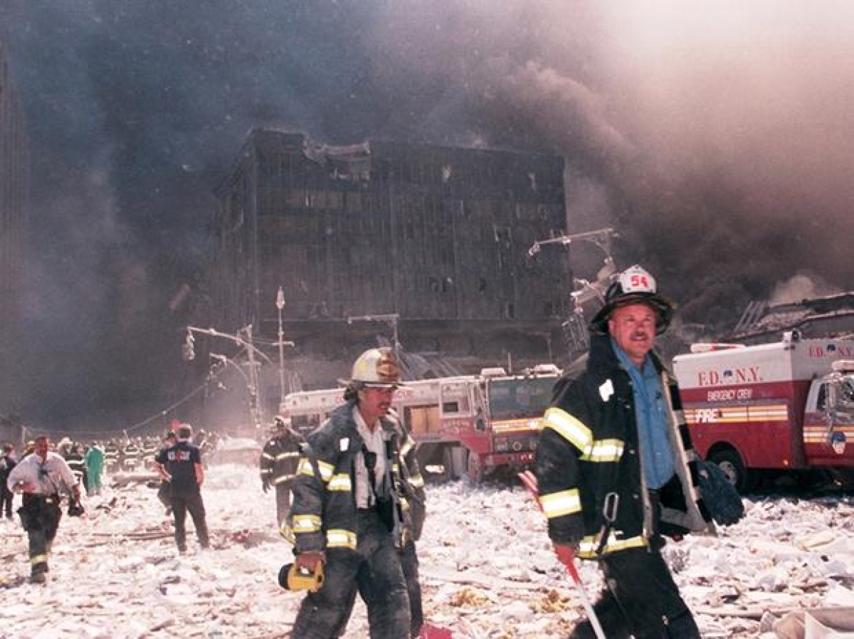 Vụ khủng bố 11/9: Những “mảnh ký ức” đau buồn - Ảnh 1.