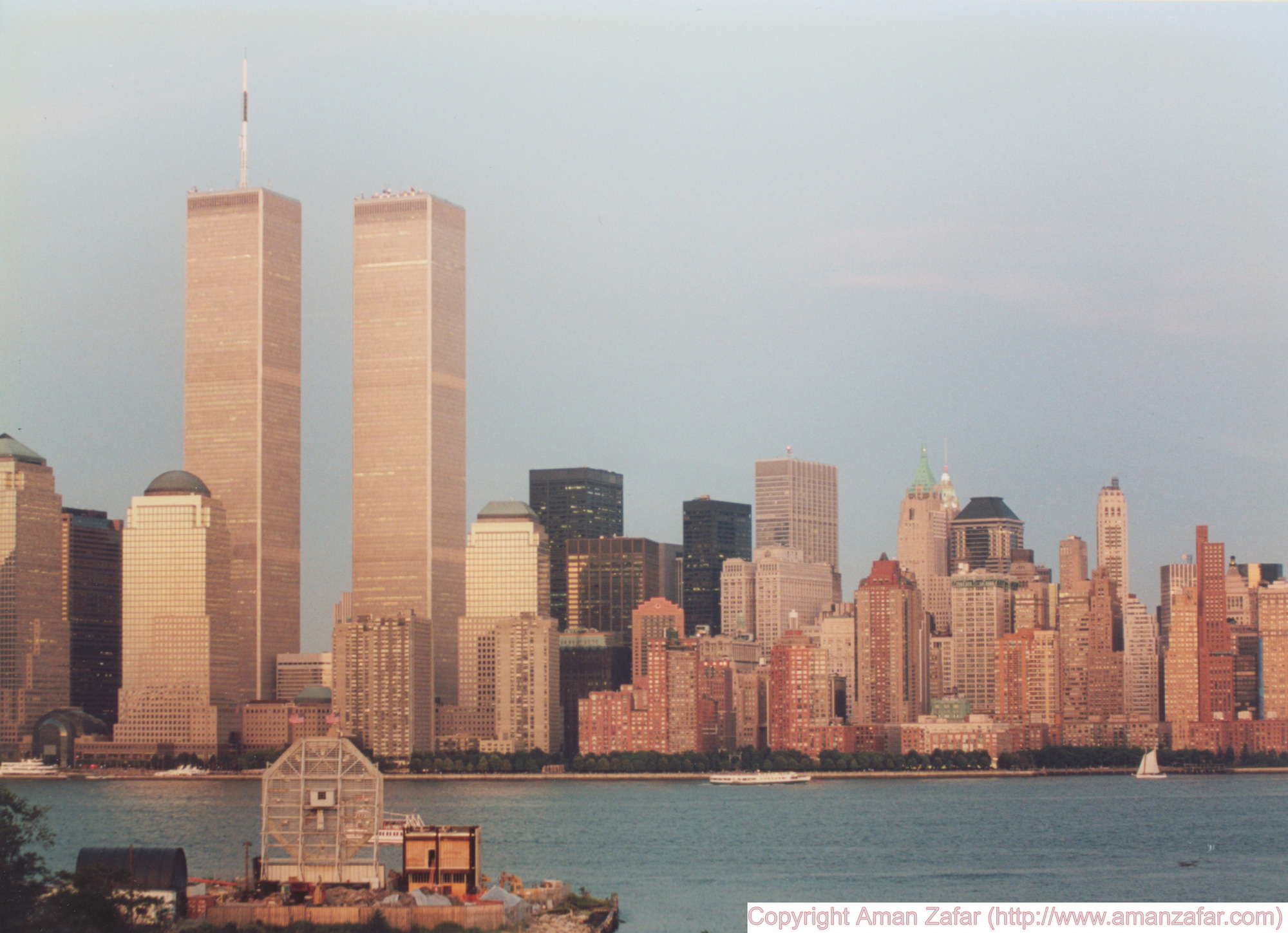 Khoảnh khắc yên bình của Trung tâm Thương mại Thế giới trước vụ khủng bố 11/9 nằm lại trong ký ức của người Mỹ - Ảnh 1.