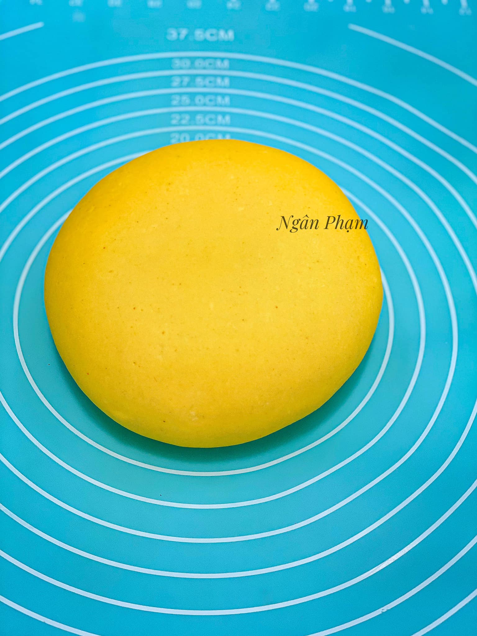 "Hot hòn họt" cách làm sợi mì tươi và lá hoành thánh dai ngon tại nhà chẳng cần đến máy cán bột - Ảnh 3. "Hot hòn họt" cách làm sợi mì tươi và lá hoành thánh dai ngon tại nhà chẳng cần đến máy cán bột - Ảnh 3.