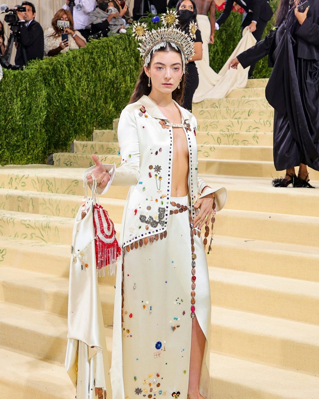 Dàn sao Hollywood gợi cảm trên thảm đỏ Met Gala 2021-14
