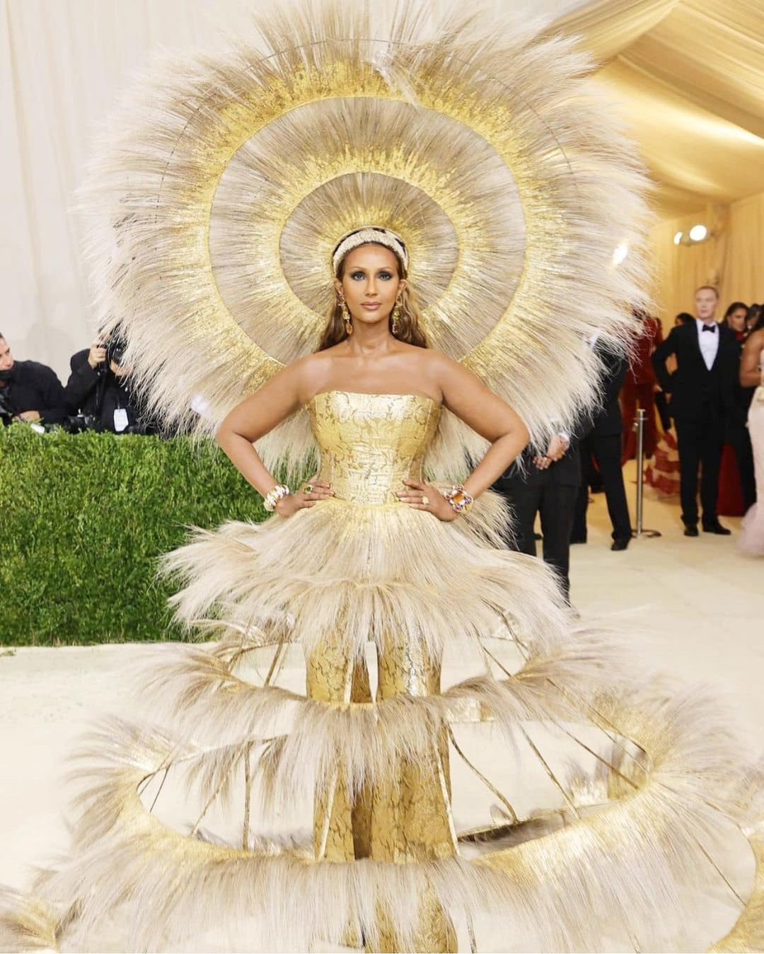 Dàn sao Hollywood gợi cảm trên thảm đỏ Met Gala 2021-16