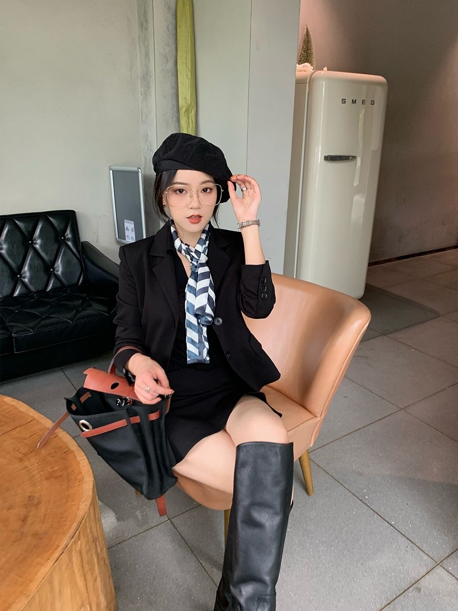 Bổ túc ngay 11  cách mặc blazer đẹp như hội blogger châu Á để nàng công sở luôn sang xịn khi tới sở làm - Ảnh 8.