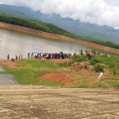 Nghi vấn cặp vợ chồng trẻ để lại thư tuyệt mệnh rồi nhảy cầu tự tử - Ảnh 1. Nghi vấn cặp vợ chồng trẻ để lại thư tuyệt mệnh rồi nhảy cầu tự tử - Ảnh 1.