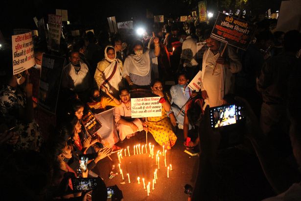 0protests-after-death-of-hathras-rape-victim-in-new-delhi-16324830819921190481821.jpg