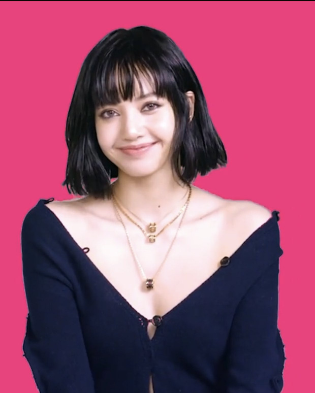 Lisa (BLACKPINK) bị chỉ trích diện quần siêu ngắn hớ hênh vòng 3 phản cảm, phát nát hình ảnh "búp bê sống" - Ảnh 4. Lisa (BLACKPINK) bị chỉ trích diện quần siêu ngắn hớ hênh vòng 3 phản cảm, phát nát hình ảnh "búp bê sống" - Ảnh 4.
