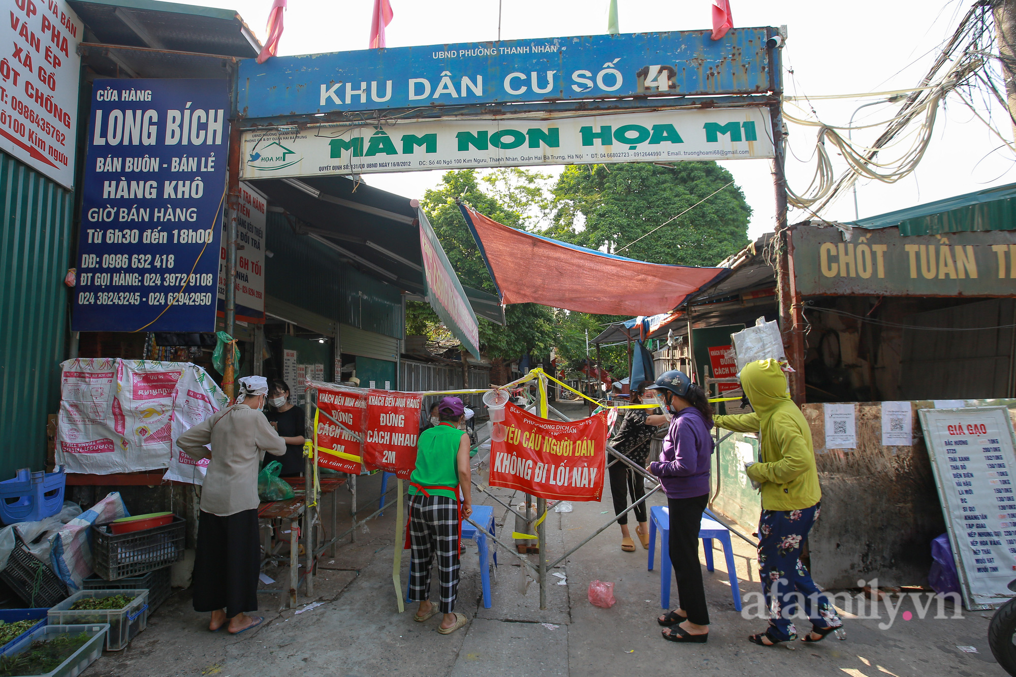 Người Hà Nội vẫn quyết tâm giữ vững vùng xanh kể cả khi thành phố đã nới lỏng giãn cách xã hội - Ảnh 1.