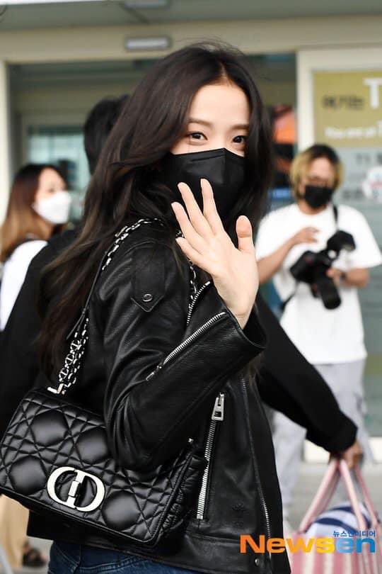 Jisoo show Dior