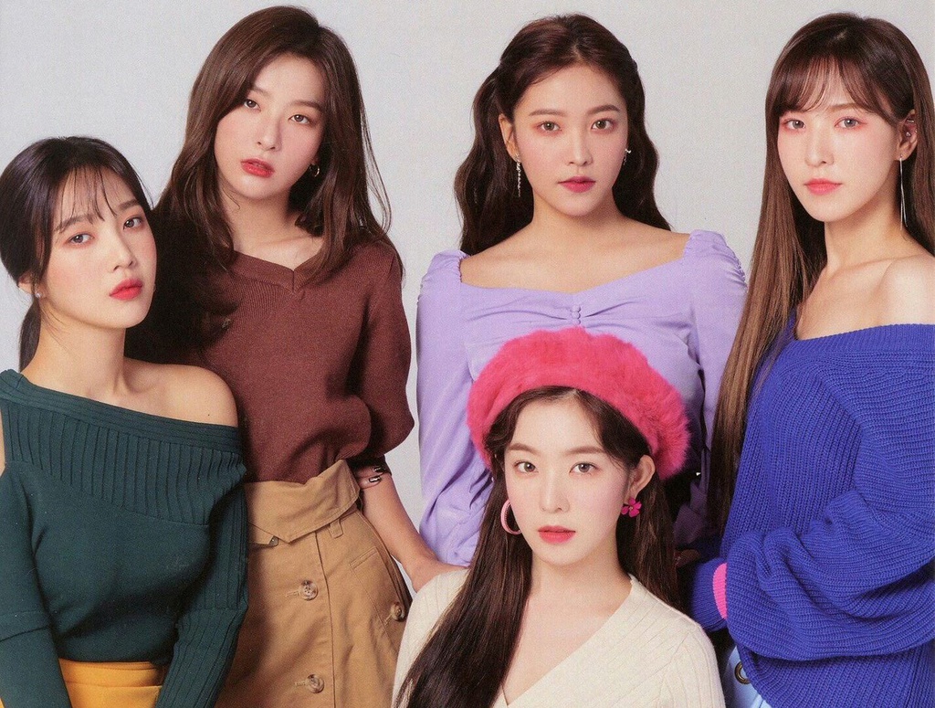 Red Velvet mặt mộc Red Velvet khi để mặt mộc: Irene trẻ hơn cả khi makeup, Joy xinh nhưng vẫn lộ nhược điểm  - Ảnh 1.