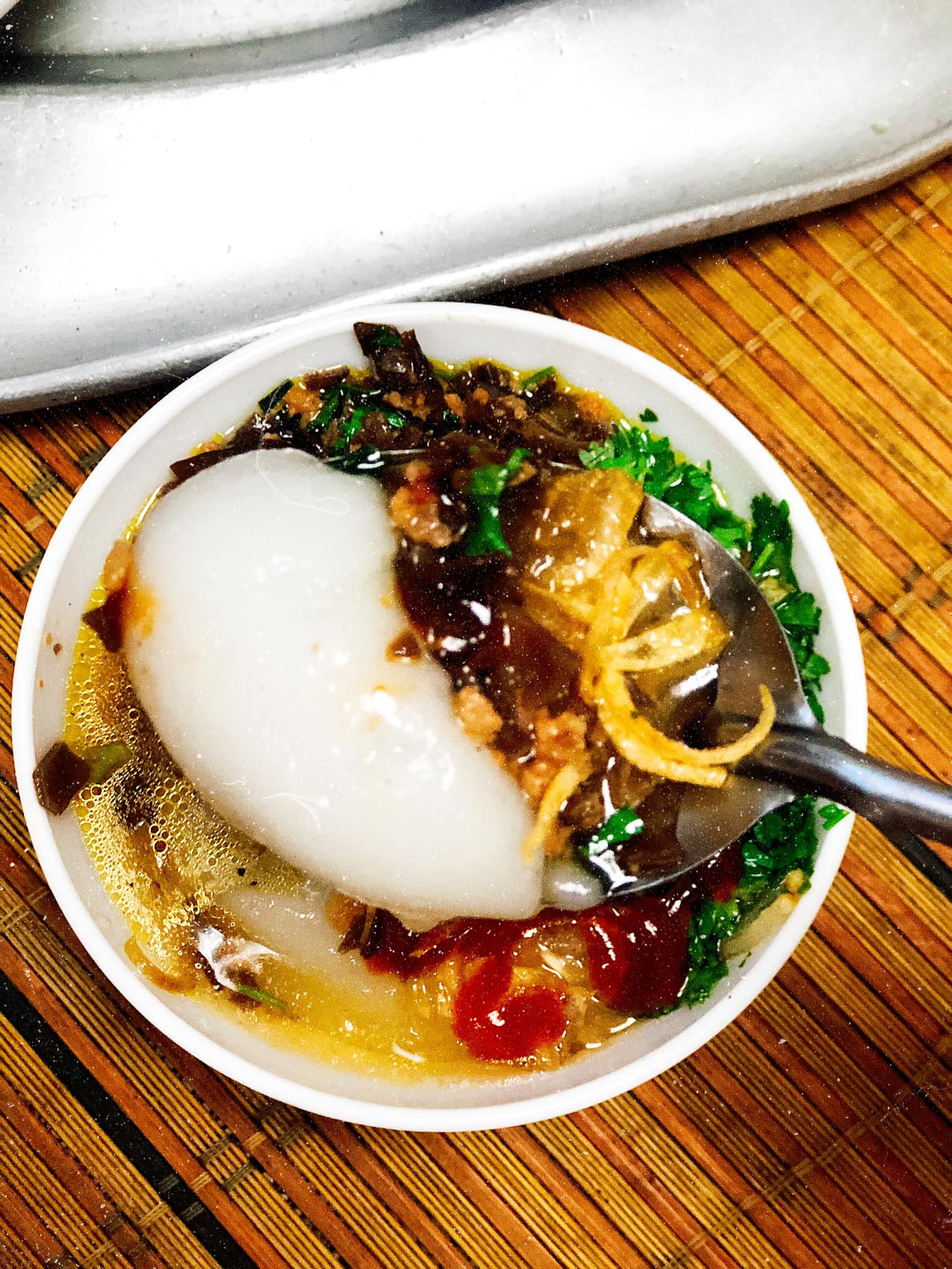 C&oacute; c&aacute;ch l&agrave;m b&aacute;nh đ&uacute;c n&oacute;ng "pha ke" từ cơm nguội, kh&ocirc;ng cần h&agrave;n the vẫn dẻo qu&aacute;nh, ăn cực cuốn ! - Ảnh 15.