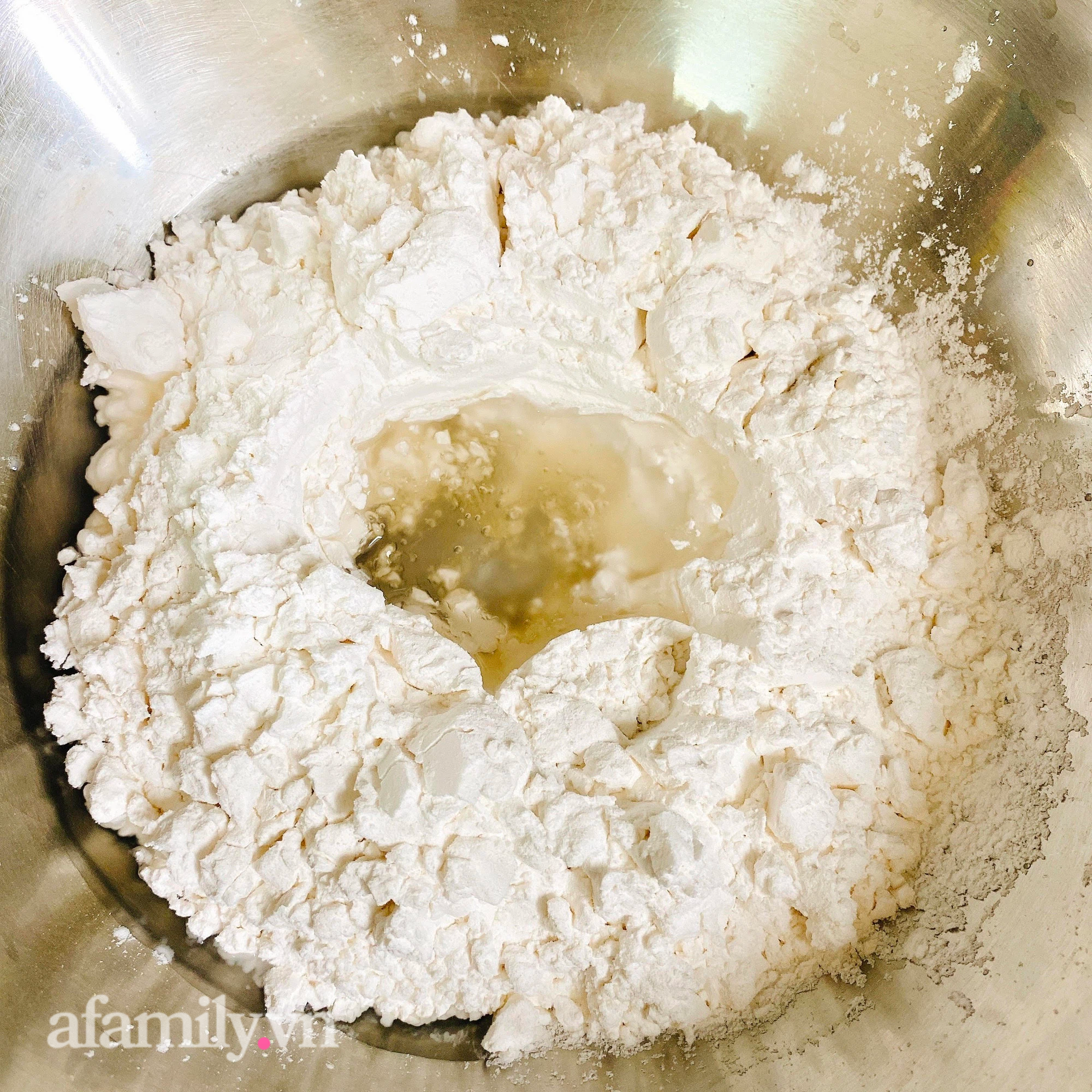 M&oacute;n b&aacute;nh n&agrave;y ai cũng l&agrave;m được, ăn ngon m&agrave; kh&ocirc;ng b&eacute;o, cuối tuần l&agrave;m ngay th&ocirc;i c&aacute;c mẹ ơi! - Ảnh 4.