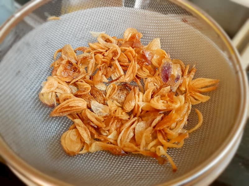 C&oacute; c&aacute;ch l&agrave;m b&aacute;nh đ&uacute;c n&oacute;ng "pha ke" từ cơm nguội, kh&ocirc;ng cần h&agrave;n the vẫn dẻo qu&aacute;nh, ăn cực cuốn ! - Ảnh 8.