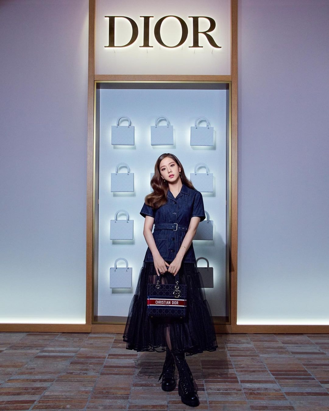 Jisoo ở show Dior Ảnh chụp lén vẫn xuất sắc như Hoa hậu  2sao