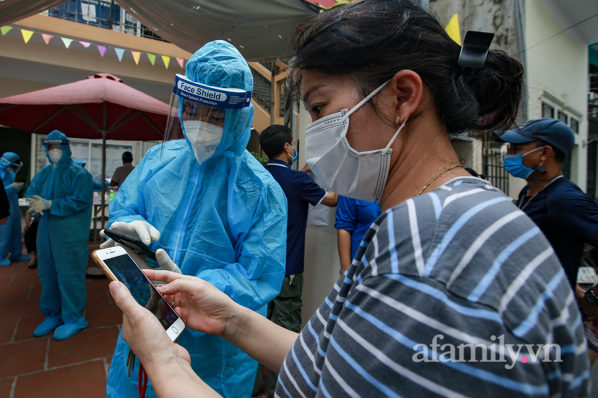 Tâm sự của các nhân viên y tế Bắc Giang hỗ trợ Thủ đô phòng chống dịch: 