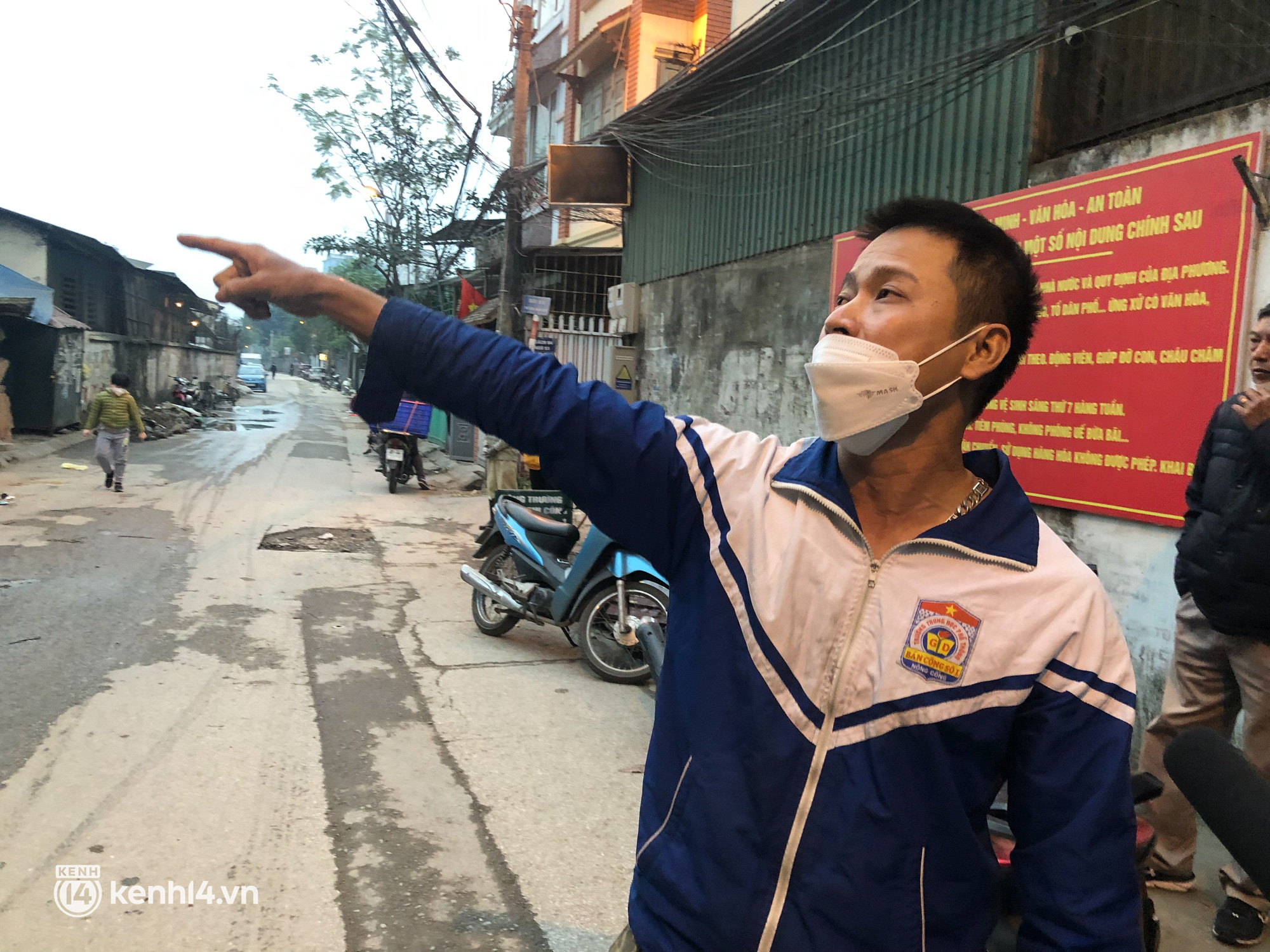 Hoàn cảnh thương tâm của bé gái được cứu sống trong vụ cháy ở Hà Nội: Ông bà ngoại tần tảo nuôi 2 cháu mồ côi - Ảnh 7.