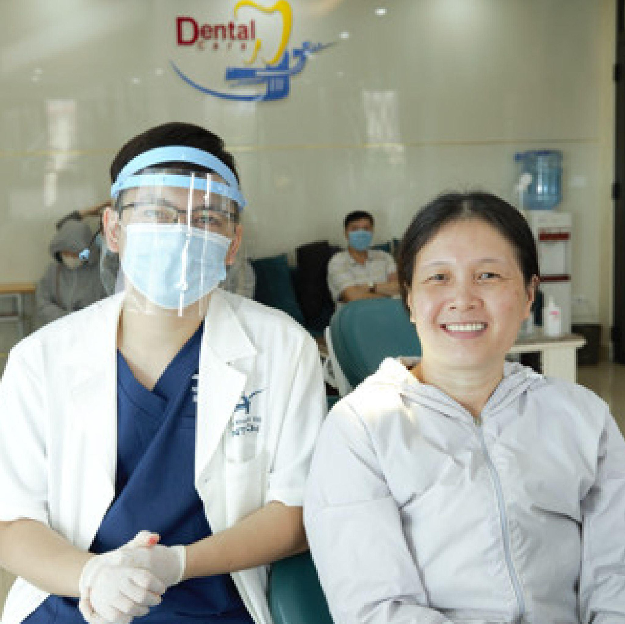 20 năm mất răng và hành trình tìm lại hạnh phúc nhờ trồng răng Implant - Ảnh 4. 20 năm mất răng và hành trình tìm lại hạnh phúc nhờ trồng răng Implant - Ảnh 4.