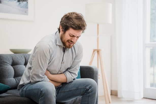 Nghi chồng ngoại tình, vợ tung chiêu với chiếc "áo mưa", vừa bắt được gian tình, vừa khiến gã bội bạc và "kẻ thứ 3" khóc thét - Ảnh 2. Nghi chồng ngoại tình, vợ tung chiêu với chiếc "áo mưa", vừa bắt được gian tình, vừa khiến gã bội bạc và "kẻ thứ 3" khóc thét - Ảnh 2.